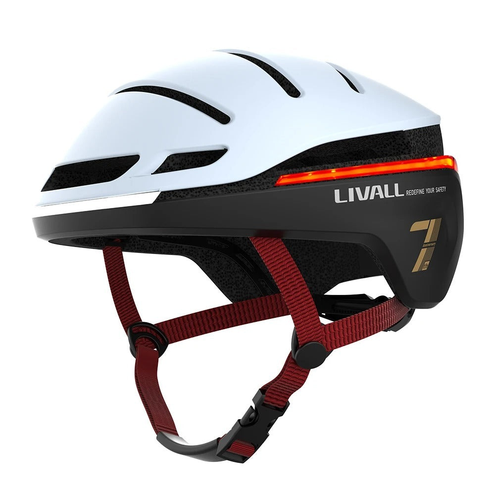 Casco Inteligente con Sensor de Caídas - SOS Automatico y Señal de Emergencia Vía App